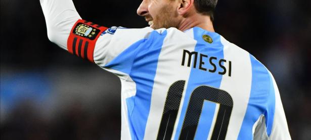 乐鱼体育新闻-梅西巴黎首秀大获成功，国际足坛掀起风潮的简单介绍