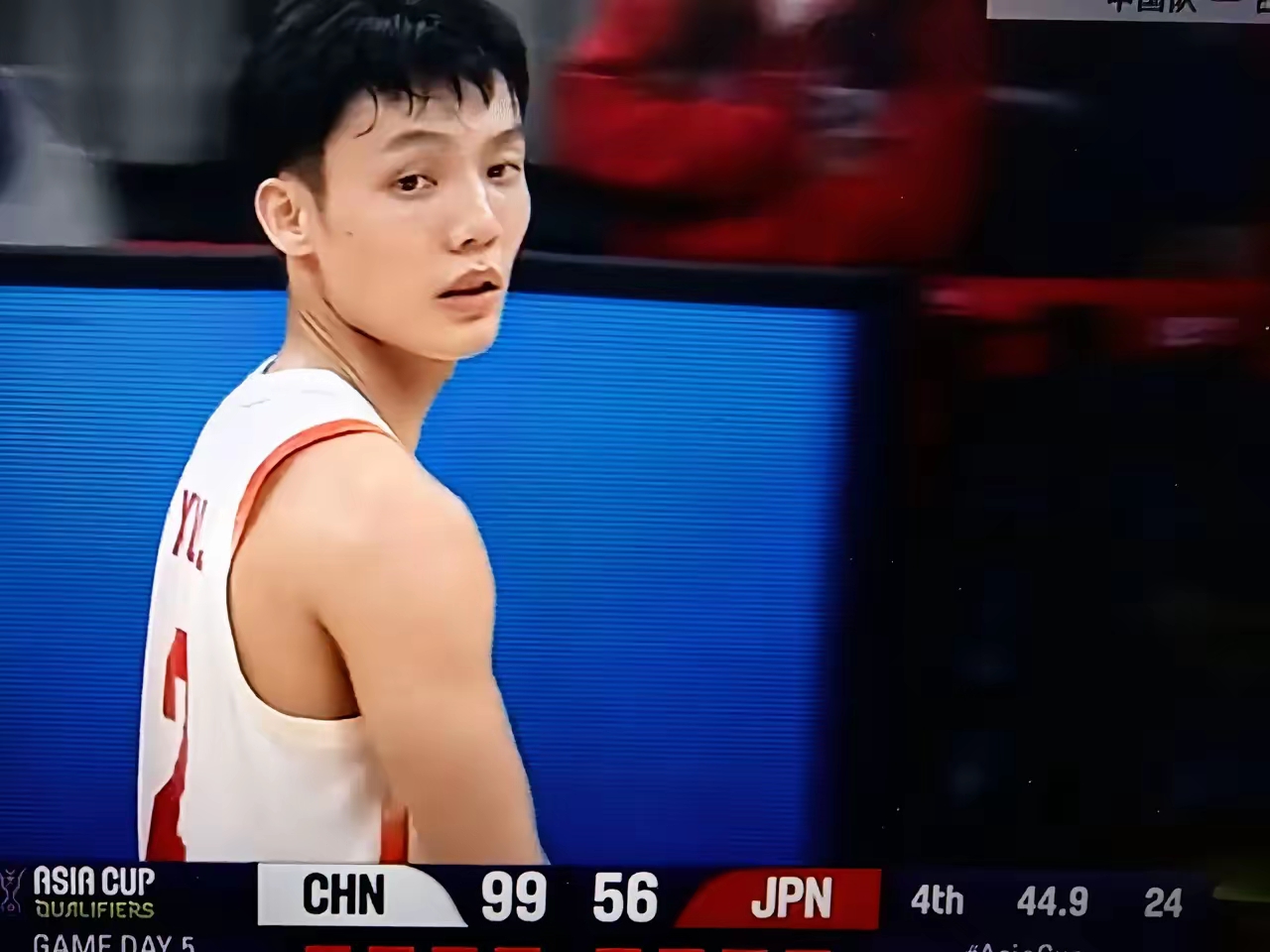 篮网队主帅喜忧参半，球队战绩不佳但球员表现出色的简单介绍