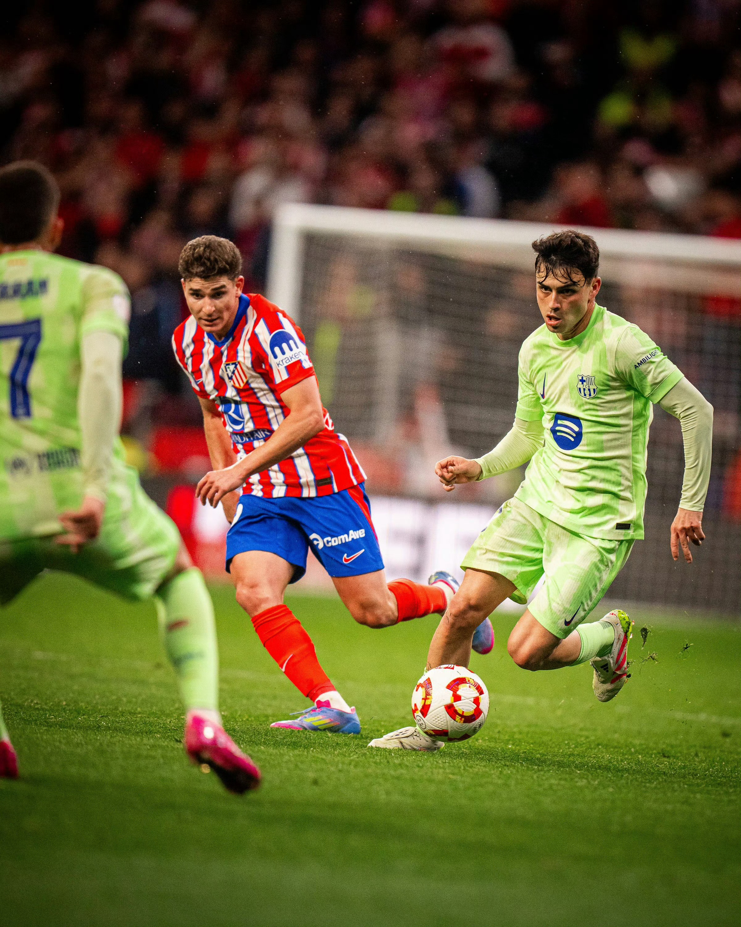 半决赛反超晋级，巴塞罗那逆转皇马进决赛