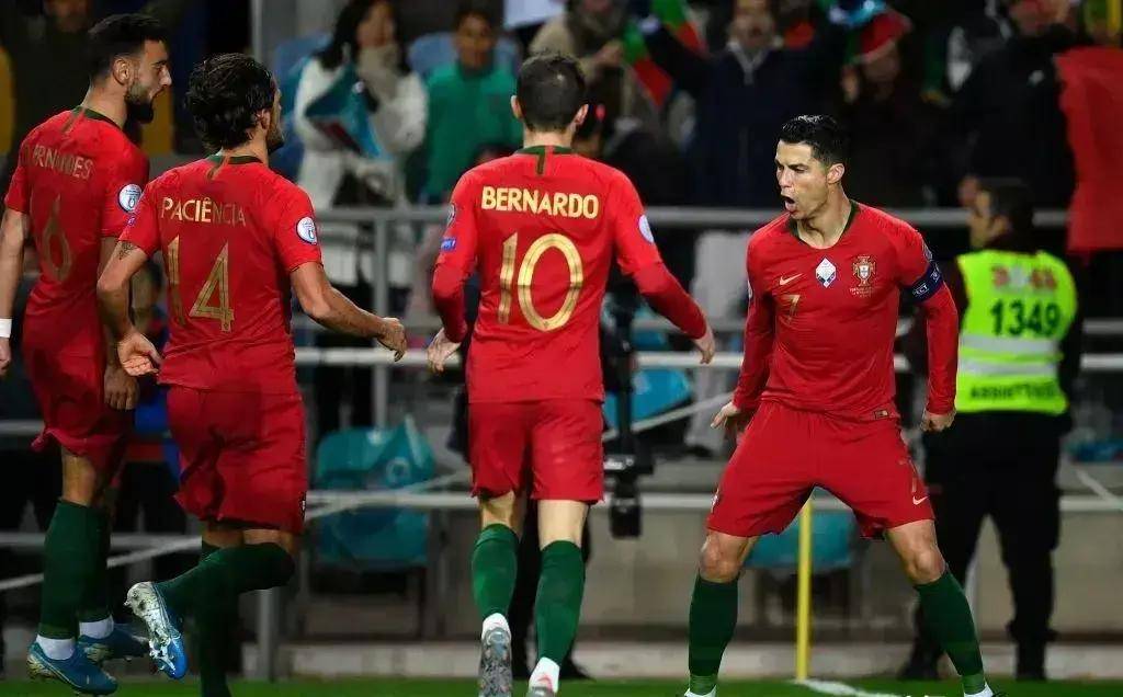 葡萄牙队在国际足球赛上大获全胜