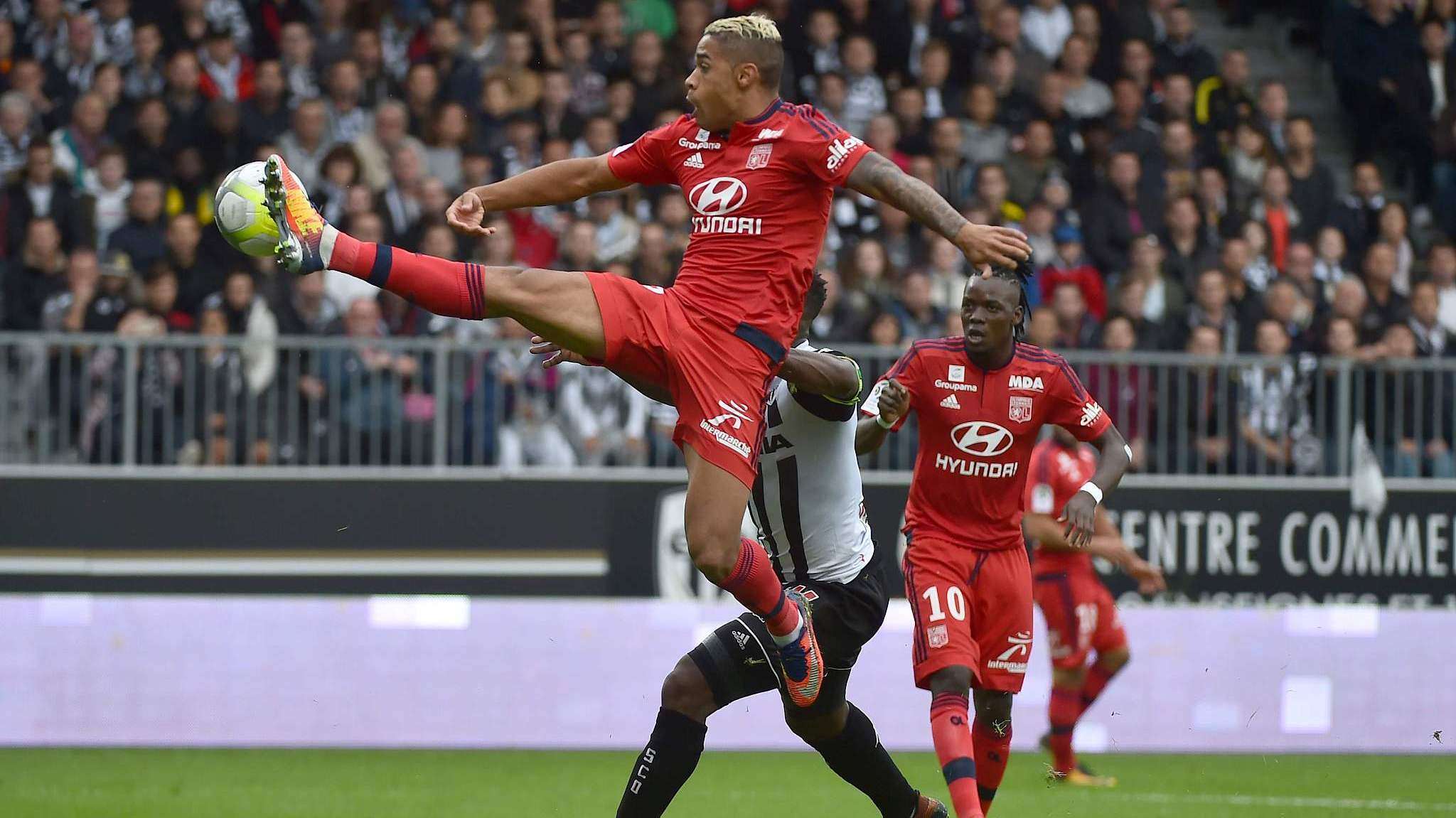 法甲联赛关键战役，马赛对阵亚眠展开激烈角逐的简单介绍