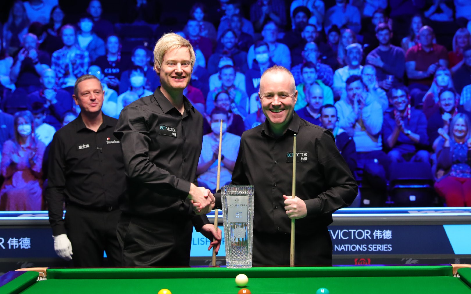 爱尔兰队逆转胜利，晋级八强