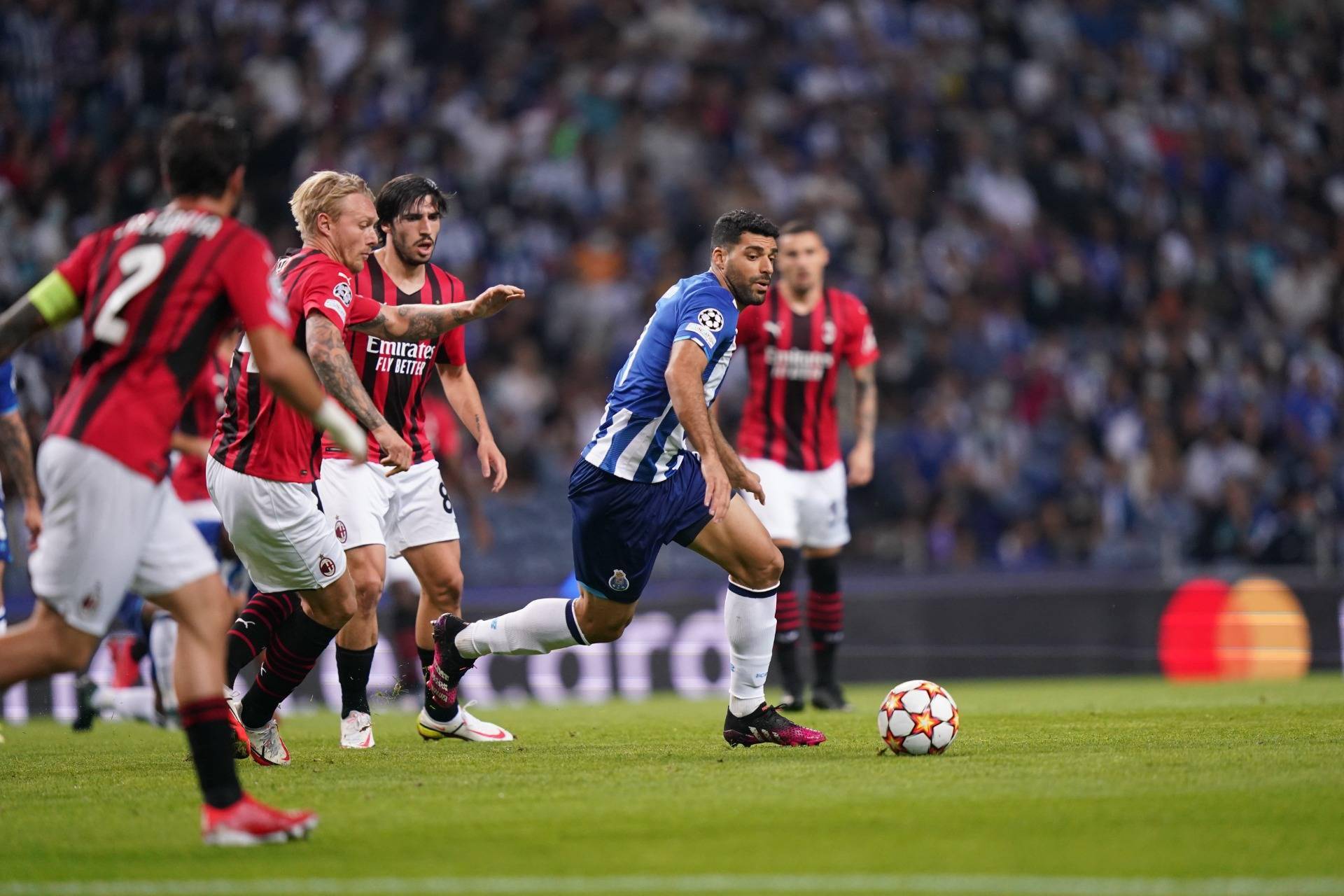 意大利劲旅晋级，欧冠路途一帆风顺的简单介绍