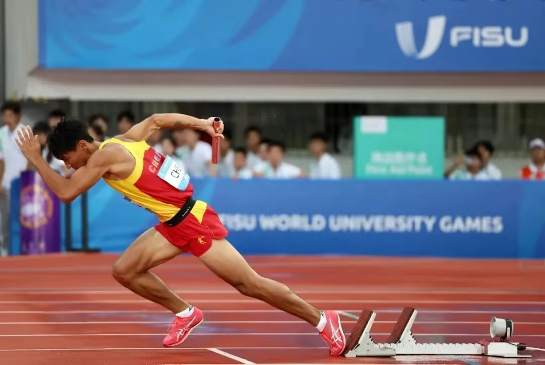 运动员突破自我，刷新个人最佳