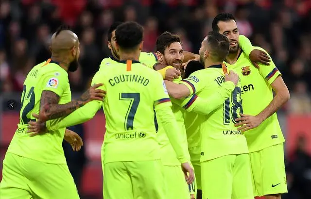 巴萨主场大胜阿尔巴双响领跑积分榜的简单介绍