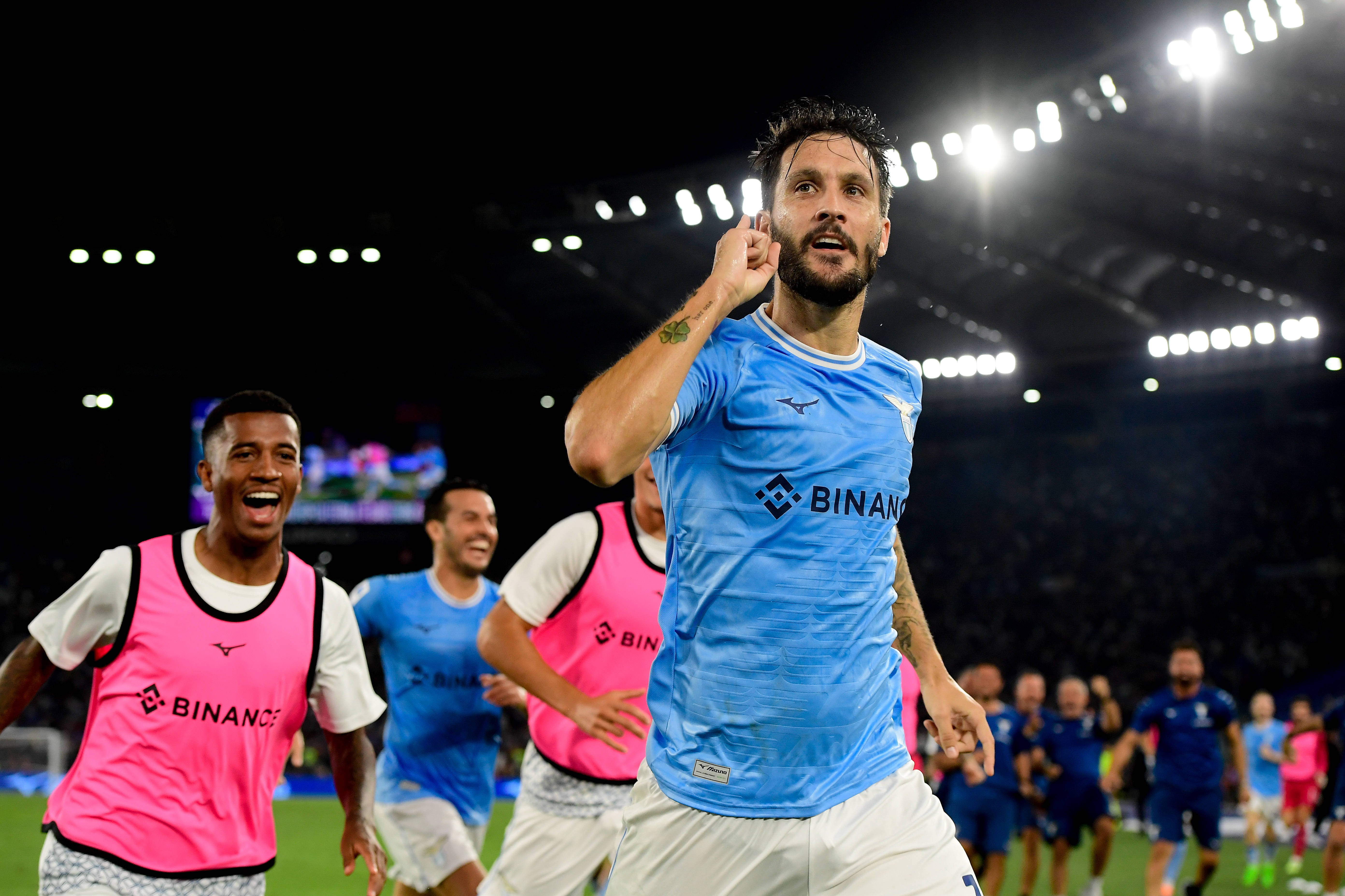 包含意甲联赛争夺激烈！亚特兰大、拉齐奥等球队角逐5个欧冠名额的词条