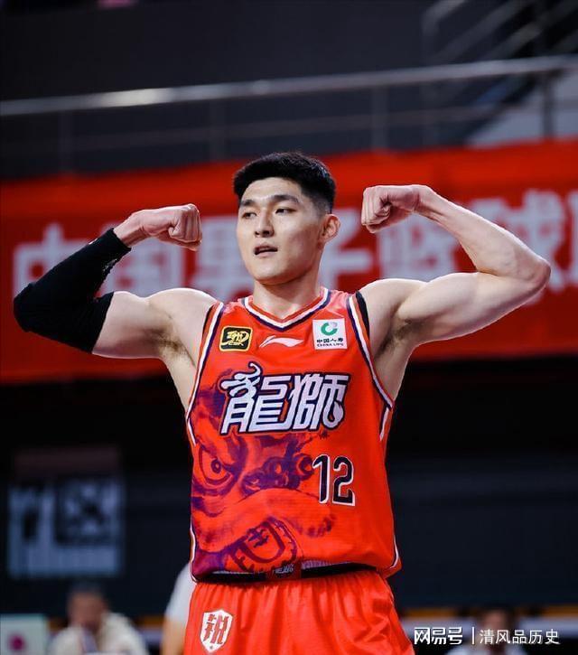 包含广州龙狮签下新秀球员,备战新赛季强化内线的词条 包含广州龙狮签下新秀球员,备战新赛季强化内线的词条