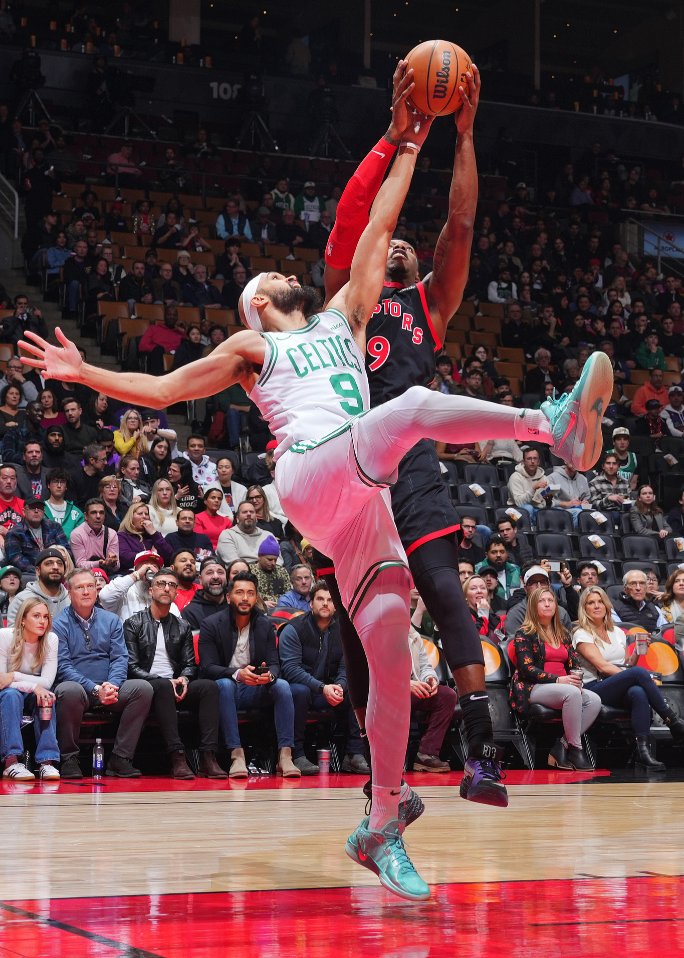 猛龙客场不敌凯尔特人,遭遇失利 猛龙客场不敌凯尔特人,遭遇失利