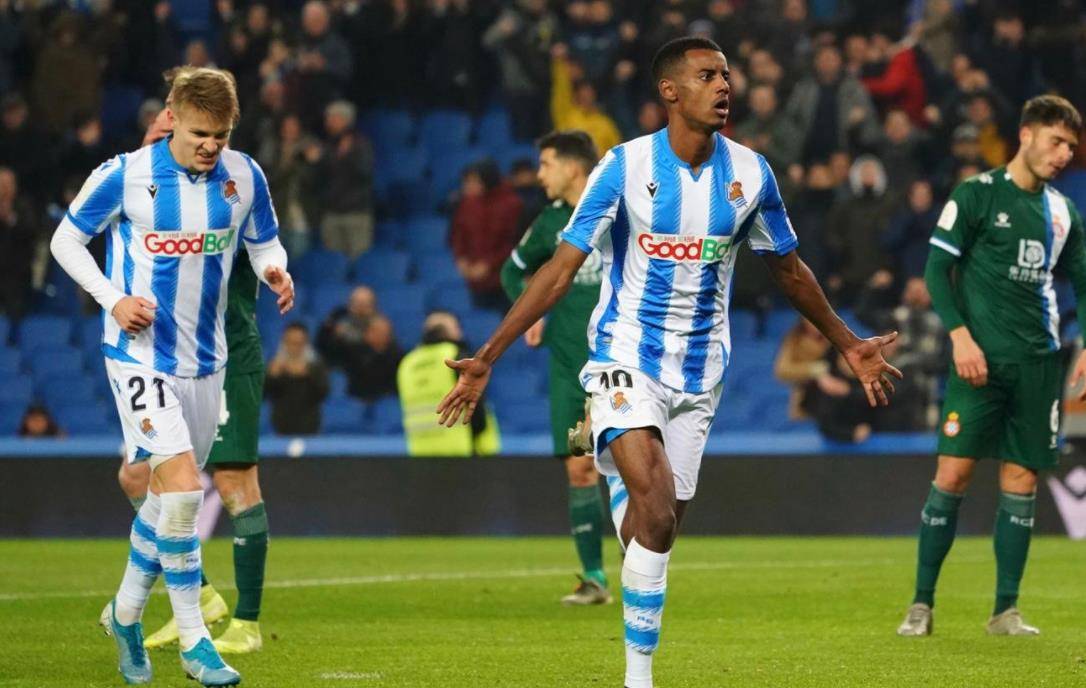 包含皇家社会艰难出局,荷甲劲旅遗憾告别的词条 包含皇家社会艰难出局,荷甲劲旅遗憾告别的词条