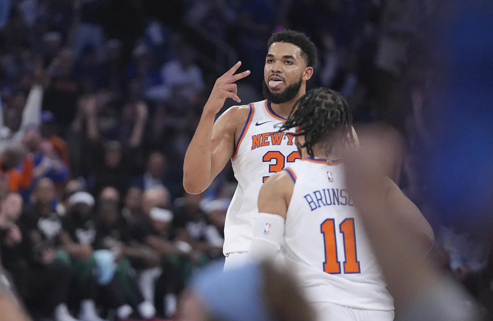 玫瑰复出表现抢眼,助球队逆转取胜的简单介绍 玫瑰复出表现抢眼,助球队逆转取胜的简单介绍