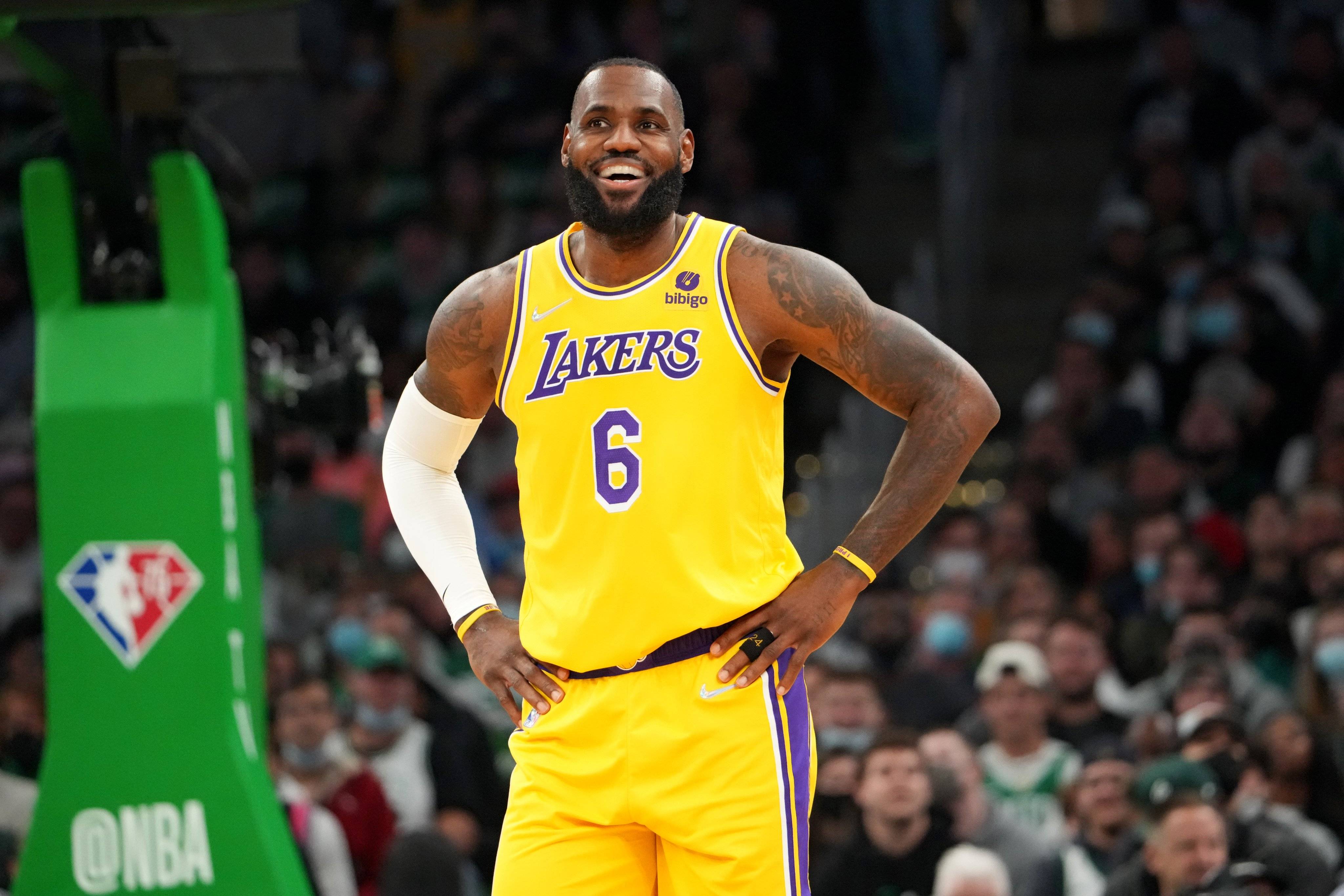 活塞中锋表现出色，独得分领队夺胜