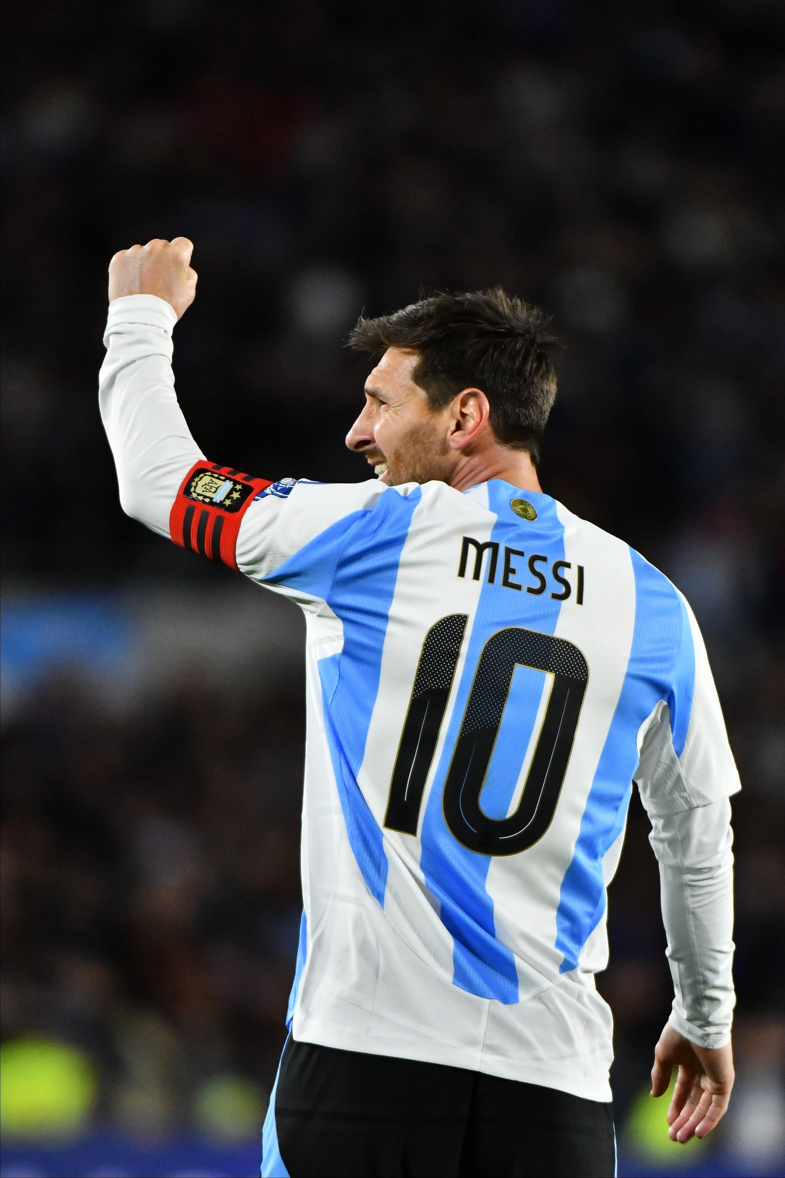 梅西巴黎首秀大获成功，国际足坛掀起风潮的简单介绍